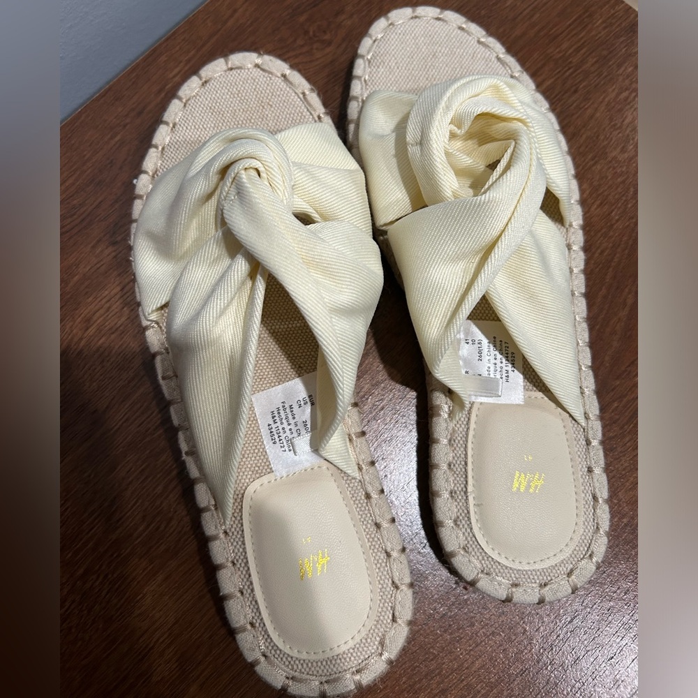 H&M fabric slides